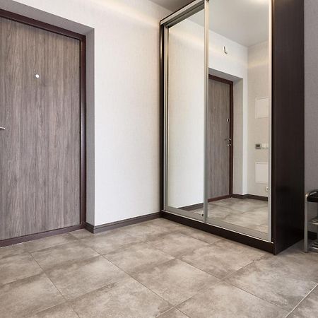 קייב Perfect Apartments M Polytech, Ohmatdet, Parking מראה חיצוני תמונה