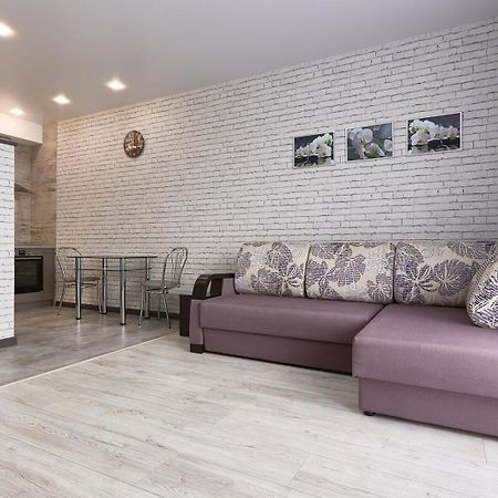 קייב Perfect Apartments M Polytech, Ohmatdet, Parking מראה חיצוני תמונה