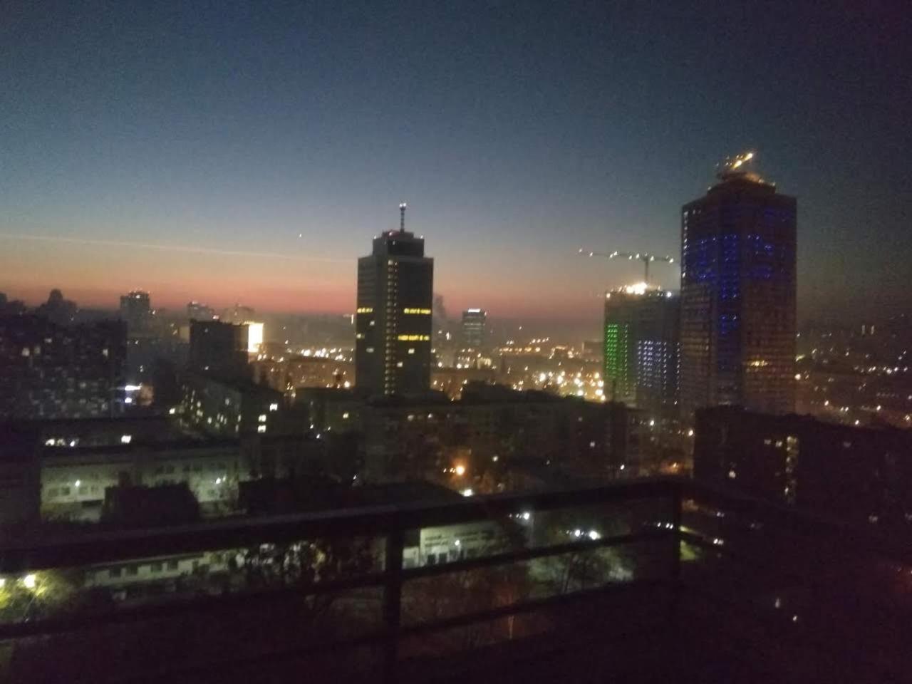 קייב Perfect Apartments M Polytech, Ohmatdet, Parking מראה חיצוני תמונה