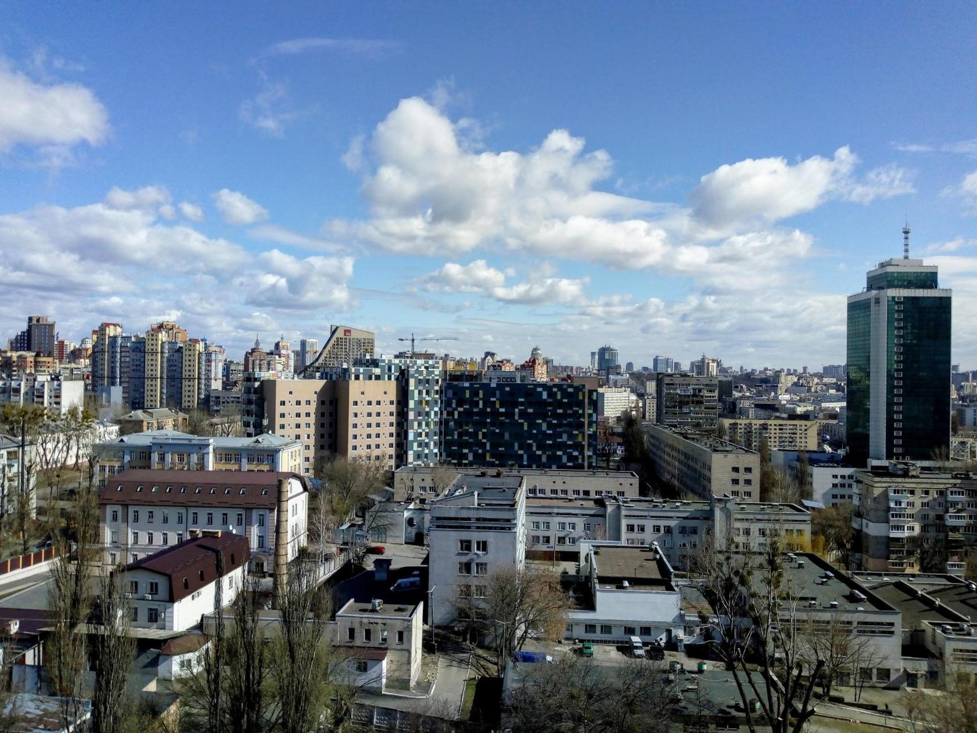 קייב Perfect Apartments M Polytech, Ohmatdet, Parking מראה חיצוני תמונה