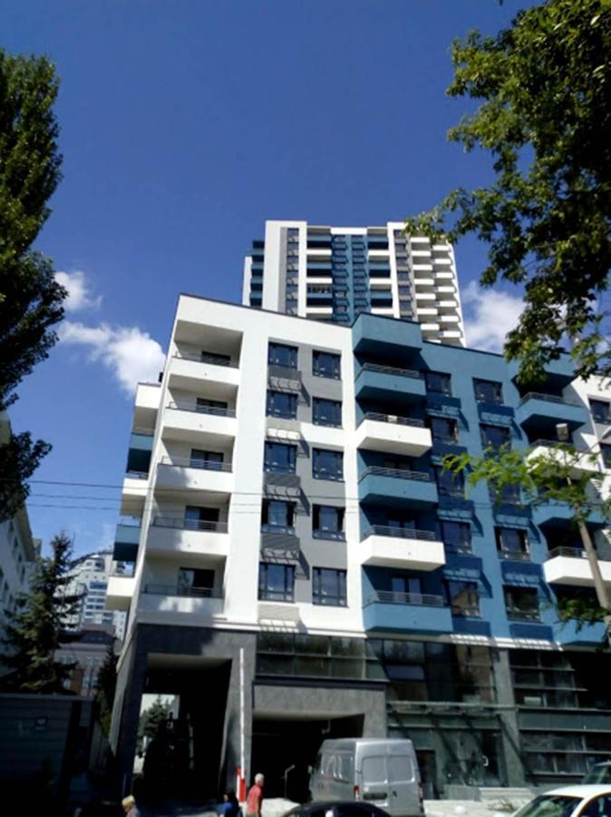 קייב Perfect Apartments M Polytech, Ohmatdet, Parking מראה חיצוני תמונה